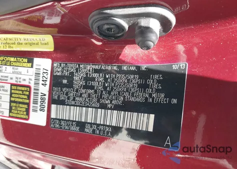 2014 Toyota Sienna Se 8 Passenger z USA, uszkodzony, nr VIN 5TDXK3DC2ES425609